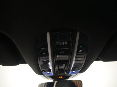 Certified 2023 Porsche Cayenne AWD/4WD image 36