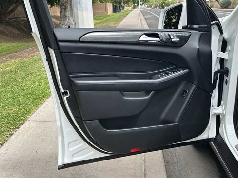 Used 2018 Mercedes-Benz GLE 350 w/ Premium 1 Package image 44