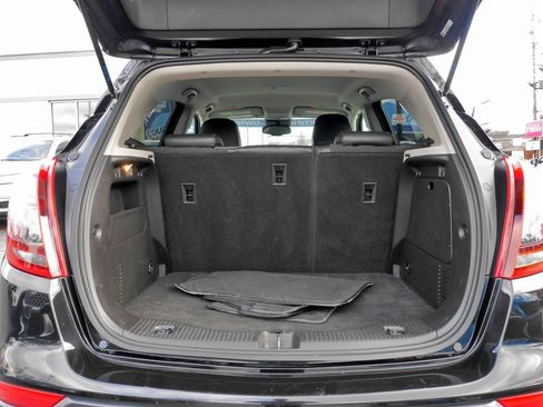 Used 2019 Buick Encore Sport Touring image 16