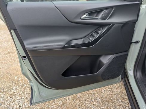 New 2026 Chevrolet Equinox LT image 8