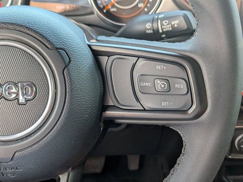 Used 2023 Jeep Wrangler Sport S image 20