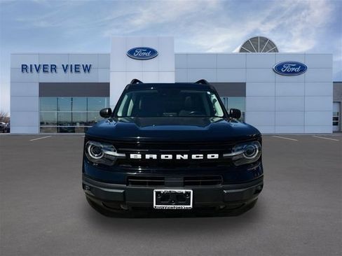 Certified 2023 Ford Bronco Sport Outer Banks w/ Tech Package AWD/4WD image 2