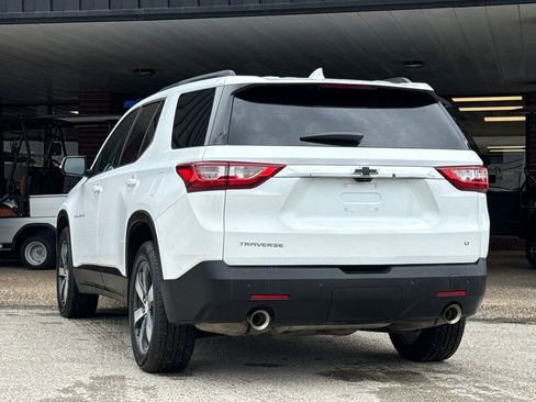 Used 2019 Chevrolet Traverse LT w/ LT Premium Package FWD image 6