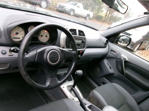 Used 2003 Toyota RAV4 4dr Auto 4WD (Natl) image 10