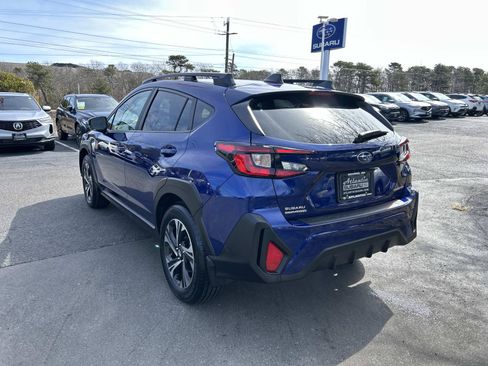 Used 2025 Subaru Crosstrek 2.5i Premium AWD/4WD image 5