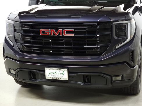 Used 2022 GMC Sierra 1500 Elevation w/ Preferred Package AWD/4WD image 3