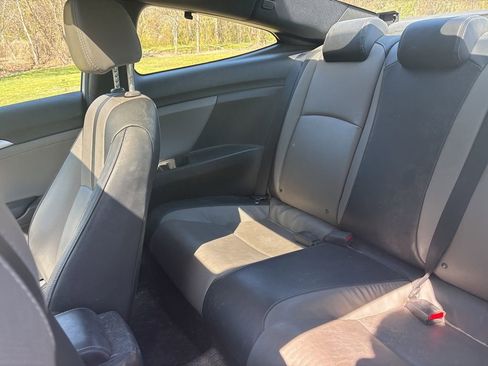 Used 2017 Honda Civic Touring image 9