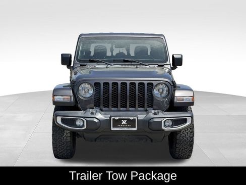 Used 2022 Jeep Gladiator Sport AWD/4WD image 3