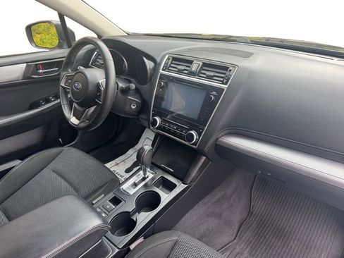 Used 2018 Subaru Outback 2.5i Premium AWD/4WD image 4