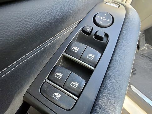 Used 2024 BMW X5 sDrive40i RWD image 14