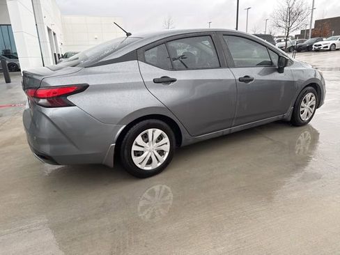 Used 2020 Nissan Versa S image 2