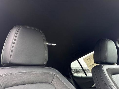 New 2026 Chevrolet Equinox EV LT image 17