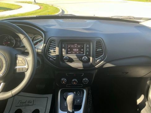 Used 2018 Jeep Compass Sport AWD/4WD image 25