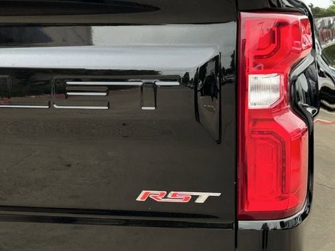 Used 2024 Chevrolet Silverado 1500 RST w/ Convenience Package II AWD/4WD image 8