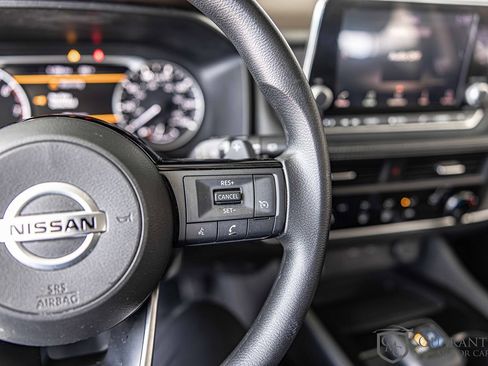 Used 2021 Nissan Rogue S image 24