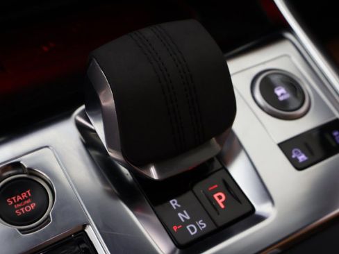 Used 2024 Jaguar XF R-Dynamic SE image 59