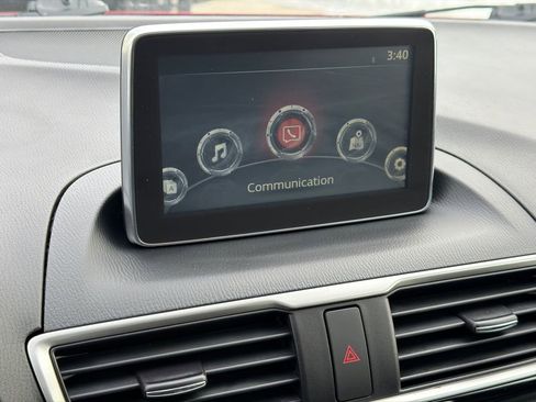 Used 2016 MAZDA MAZDA3 i Grand Touring image 23
