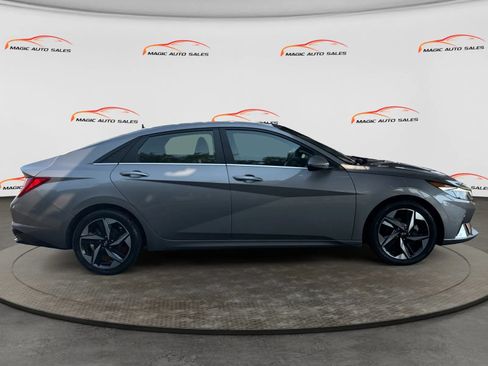 Used 2021 Hyundai Elantra SEL w/ Convenience + Premium Package FWD image 6