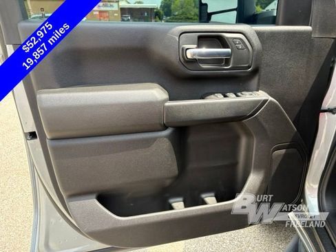 Used 2025 Chevrolet Silverado 2500 Custom w/ Custom Convenience Package AWD/4WD image 11