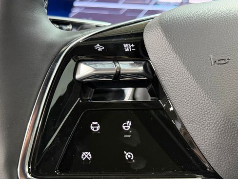 New 2026 Cadillac Lyriq Sport AWD/4WD image 15