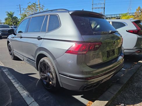 Used 2023 Volkswagen Tiguan SE R-Line image 4