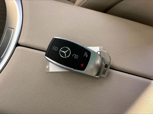 Certified 2022 Mercedes-Benz GLC 300 4MATIC image 15