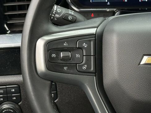 Used 2023 Chevrolet Silverado 1500 LT image 14