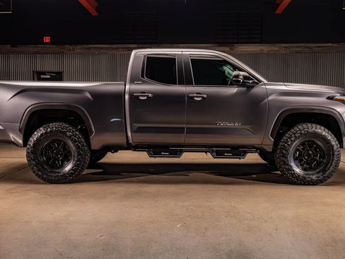 Used 2024 Toyota Tundra SR5 w/ SR5 Premium Package image 11