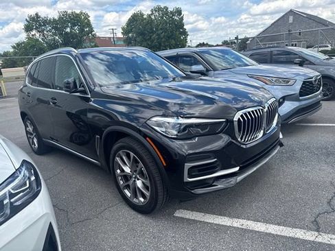 Used 2023 BMW X5 xDrive40i w/ Premium Package AWD/4WD image 4