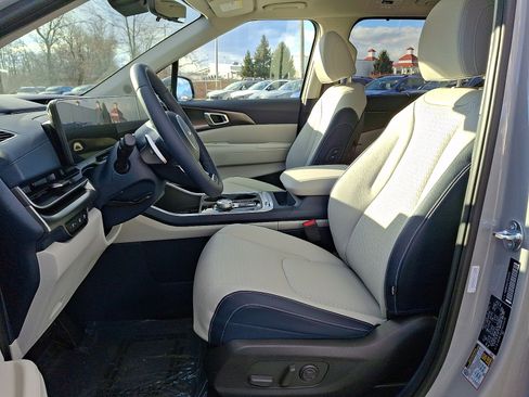 New 2026 Kia Carnival SX Prestige FWD image 13