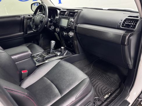 Used 2016 Toyota 4Runner Trail Premium AWD/4WD image 12