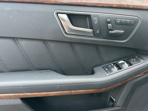Used 2012 Mercedes-Benz E 350 Sedan image 12