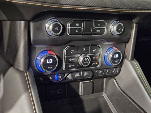 Used 2023 GMC Yukon AT4 w/ AT4 Premium Plus Package AWD/4WD image 33