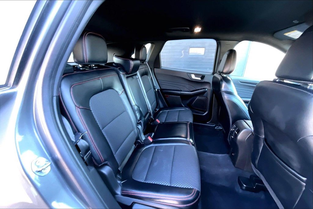 Used 2023 Ford Escape ST-Line w/ Tech Pack #1 AWD/4WD image 25