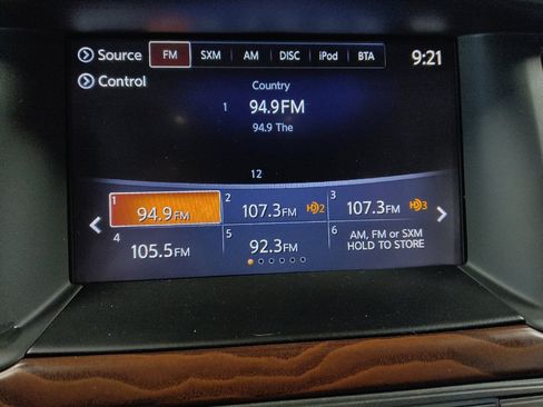 Used 2019 Nissan Pathfinder Platinum AWD/4WD image 25