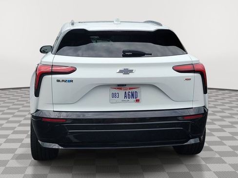 Used 2024 Chevrolet Blazer EV RS RWD image 5