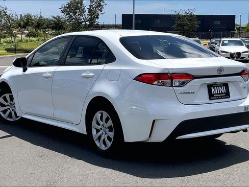 Used 2020 Toyota Corolla LE FWD image 11