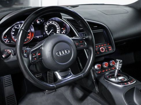 Used 2012 Audi R8 V10 image 34