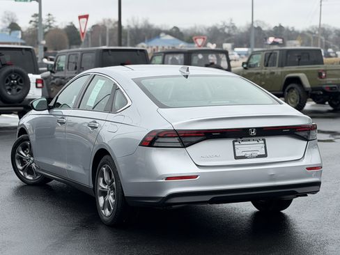 Used 2024 Honda Accord EX image 5