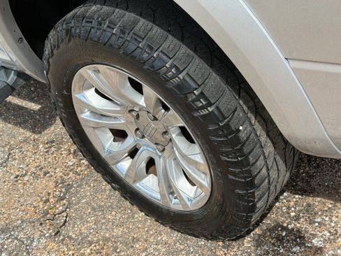 Used 2017 RAM 1500 Laramie Longhorn AWD/4WD image 9