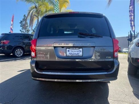 Used 2017 Dodge Grand Caravan SE w/ Power Window Group image 13