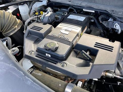 Used 2022 RAM 3500 Tradesman image 35