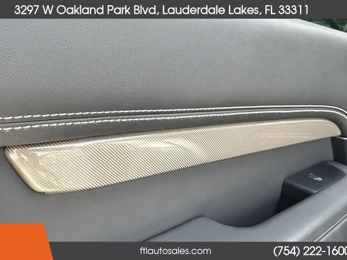 Used 2020 Land Rover Discovery HSE image 22