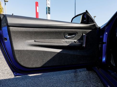 Used 2019 BMW M4 CS w/ Executive Package image 24