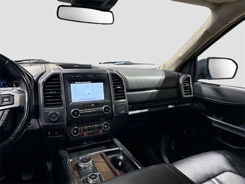 Used 2019 Ford Expedition Platinum image 27