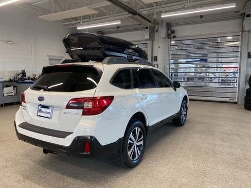 Used 2018 Subaru Outback 2.5i Limited AWD/4WD image 5