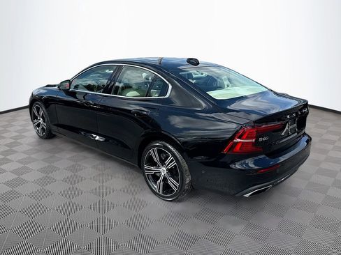 Used 2022 Volvo S60 B5 Inscription FWD image 6