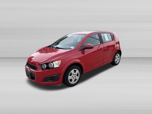 Used 2013 Chevrolet Sonic LS FWD image 10