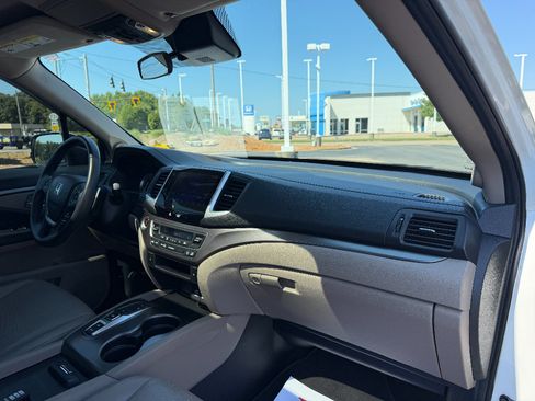 Used 2020 Honda Ridgeline RTL image 15