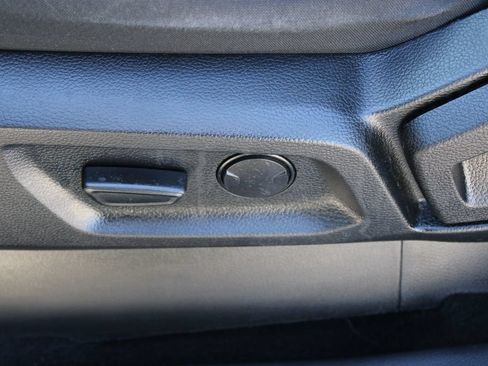 Used 2019 Ford Ranger XLT w/ Equipment Group 302A Luxury RWD image 16